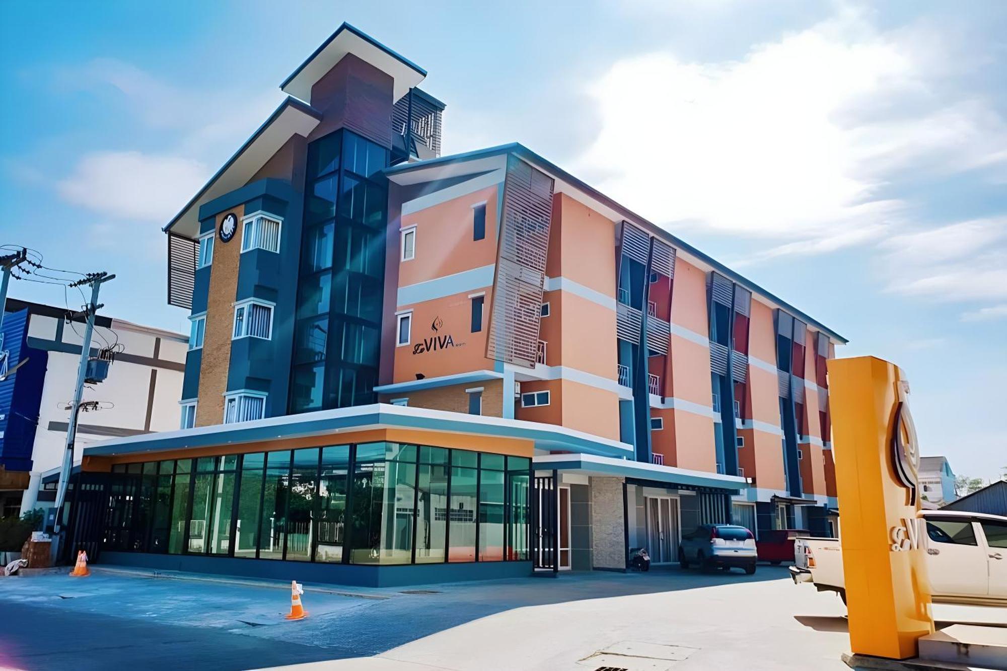 La Viva Hotel Buriram Exterior foto