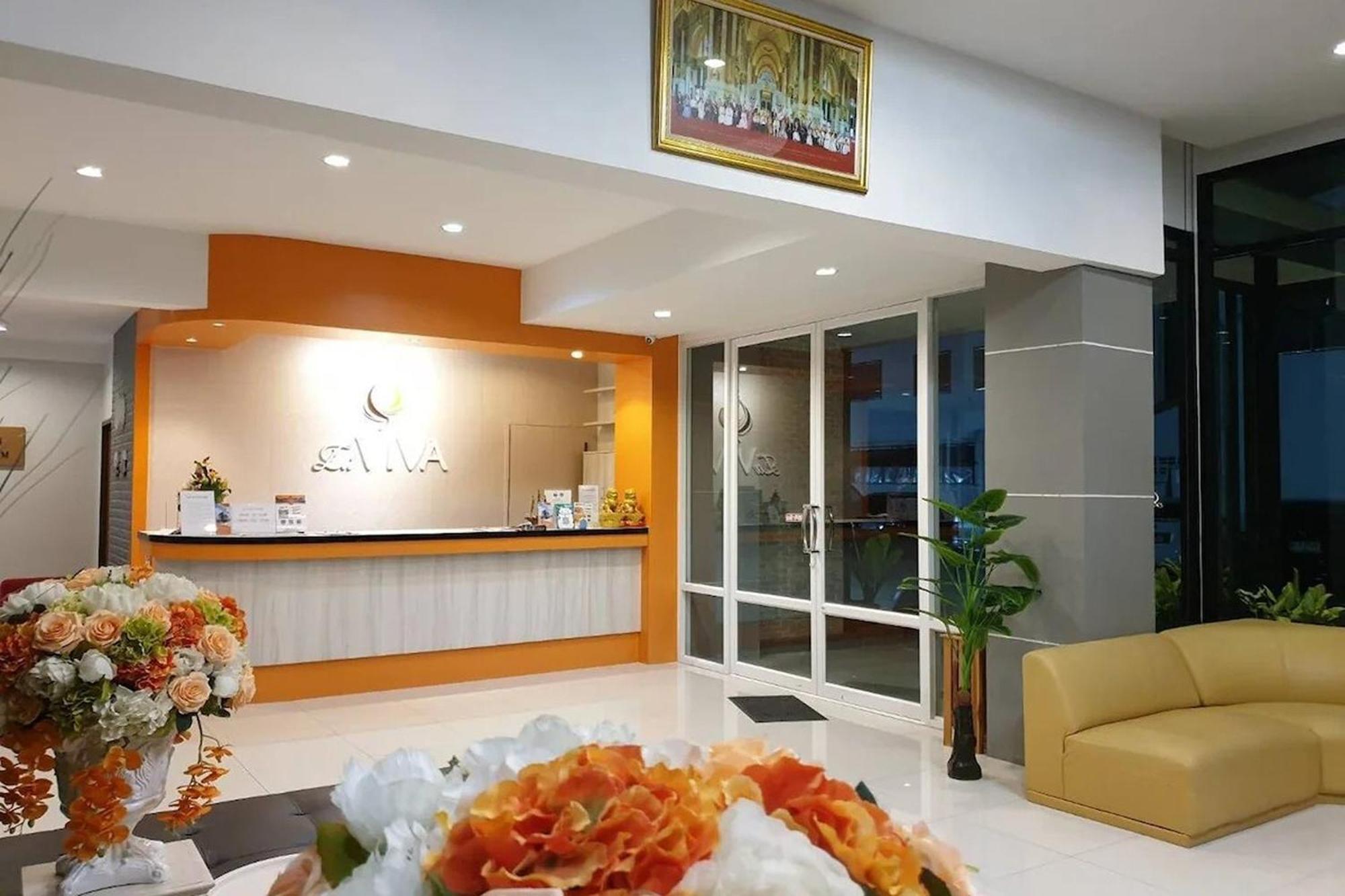 La Viva Hotel Buriram Exterior foto